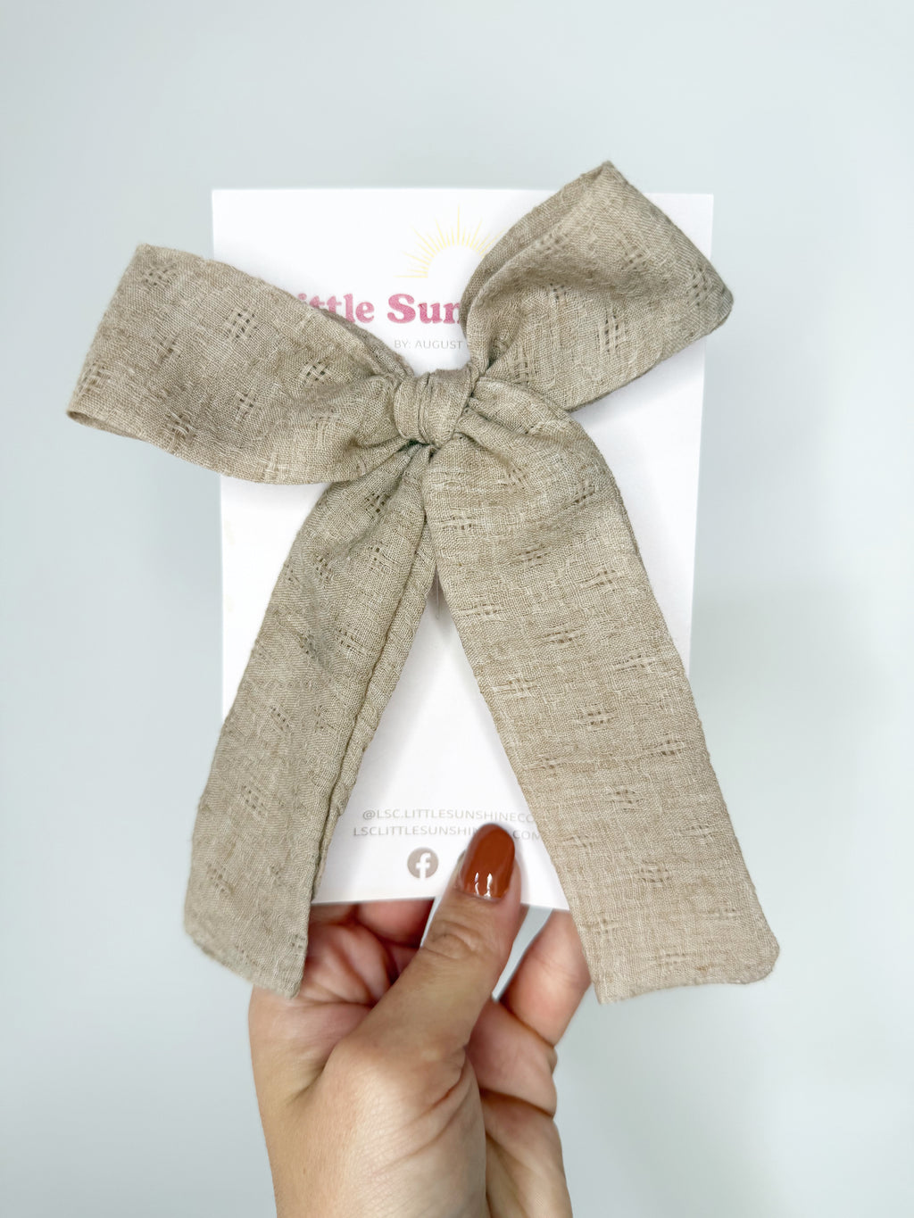 Light Taupe Pinwheel Bows