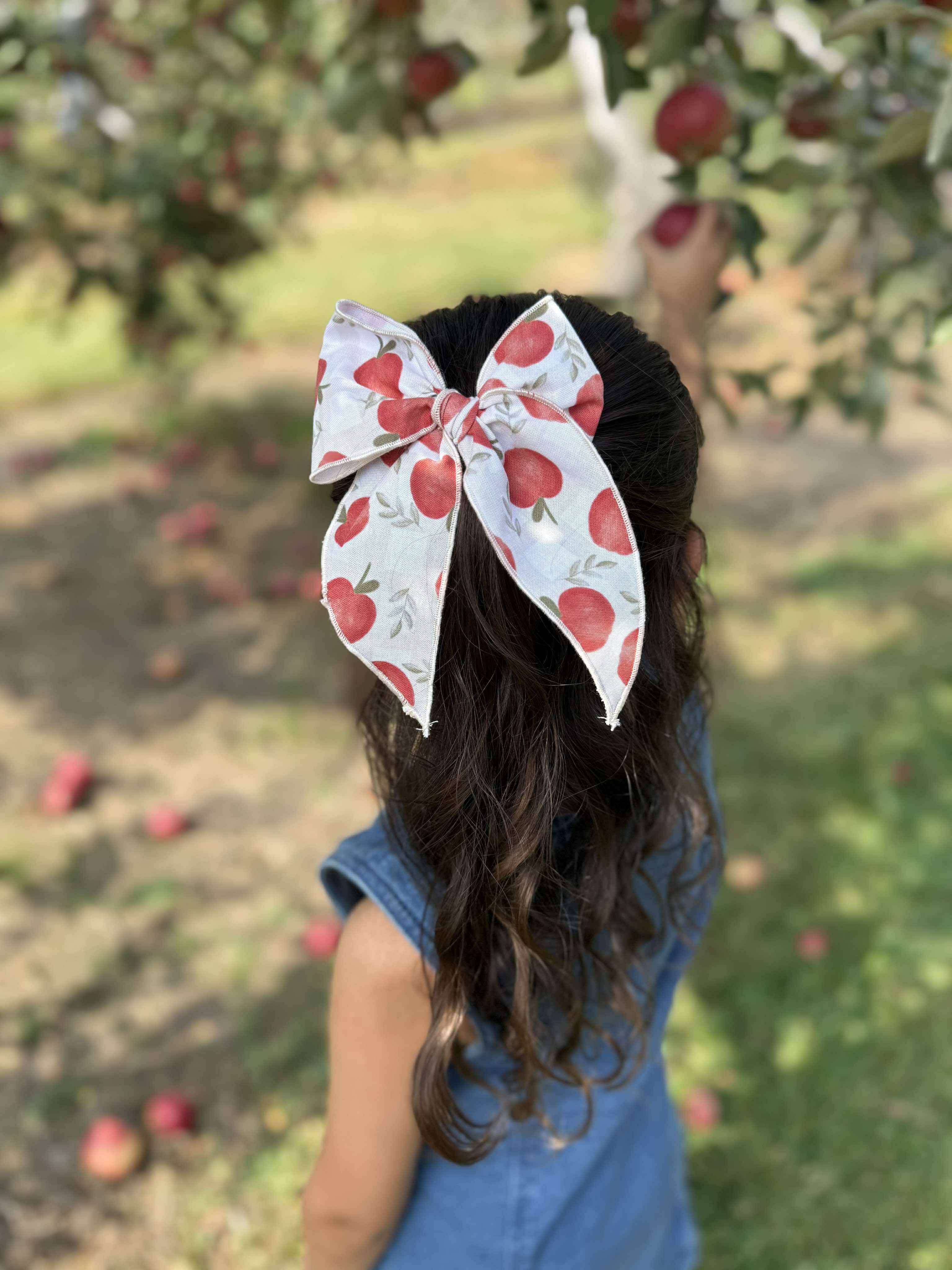Sweet Harvest Apple Bows