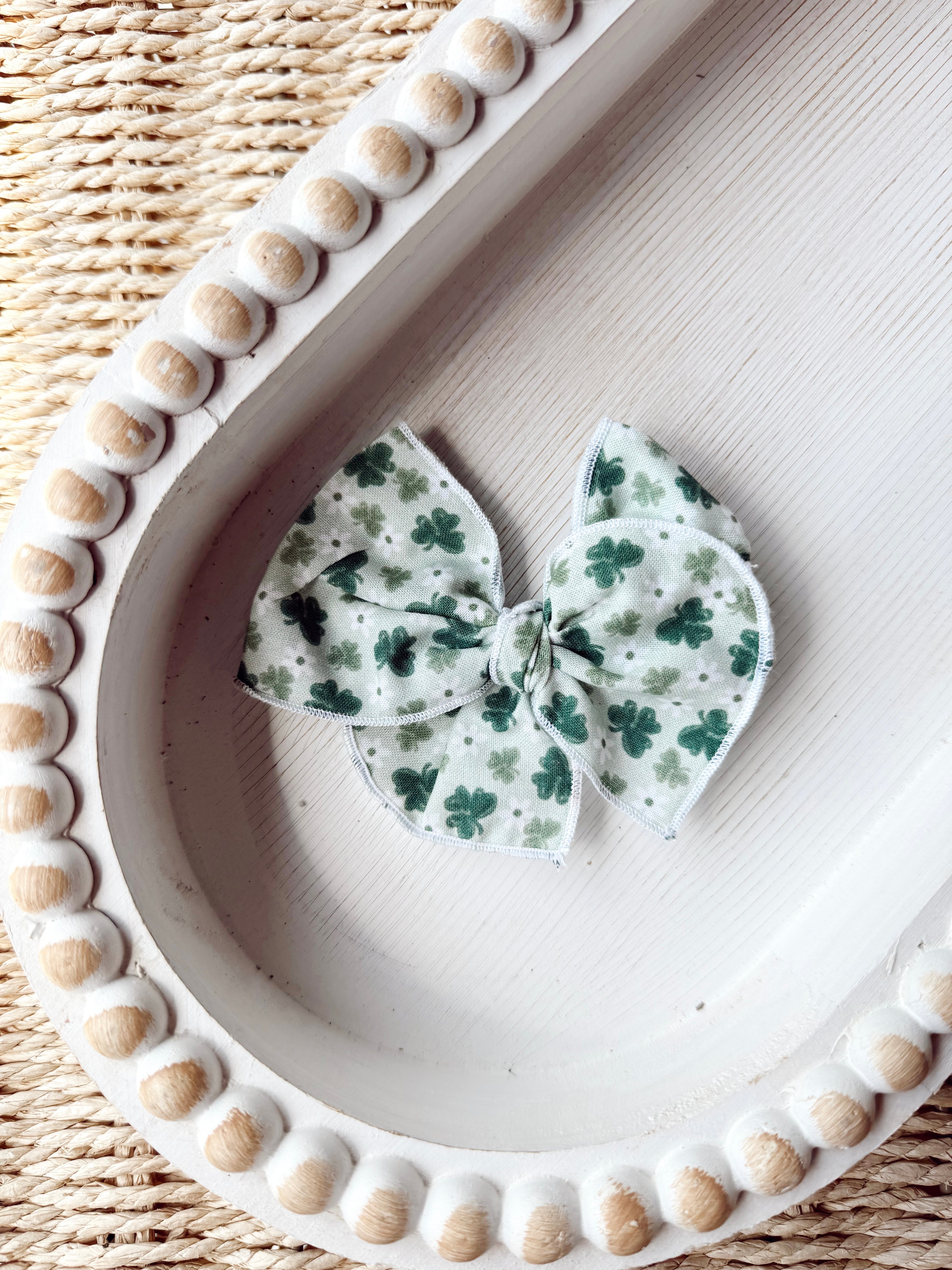 St Patricks Day Bow - Medium Clip