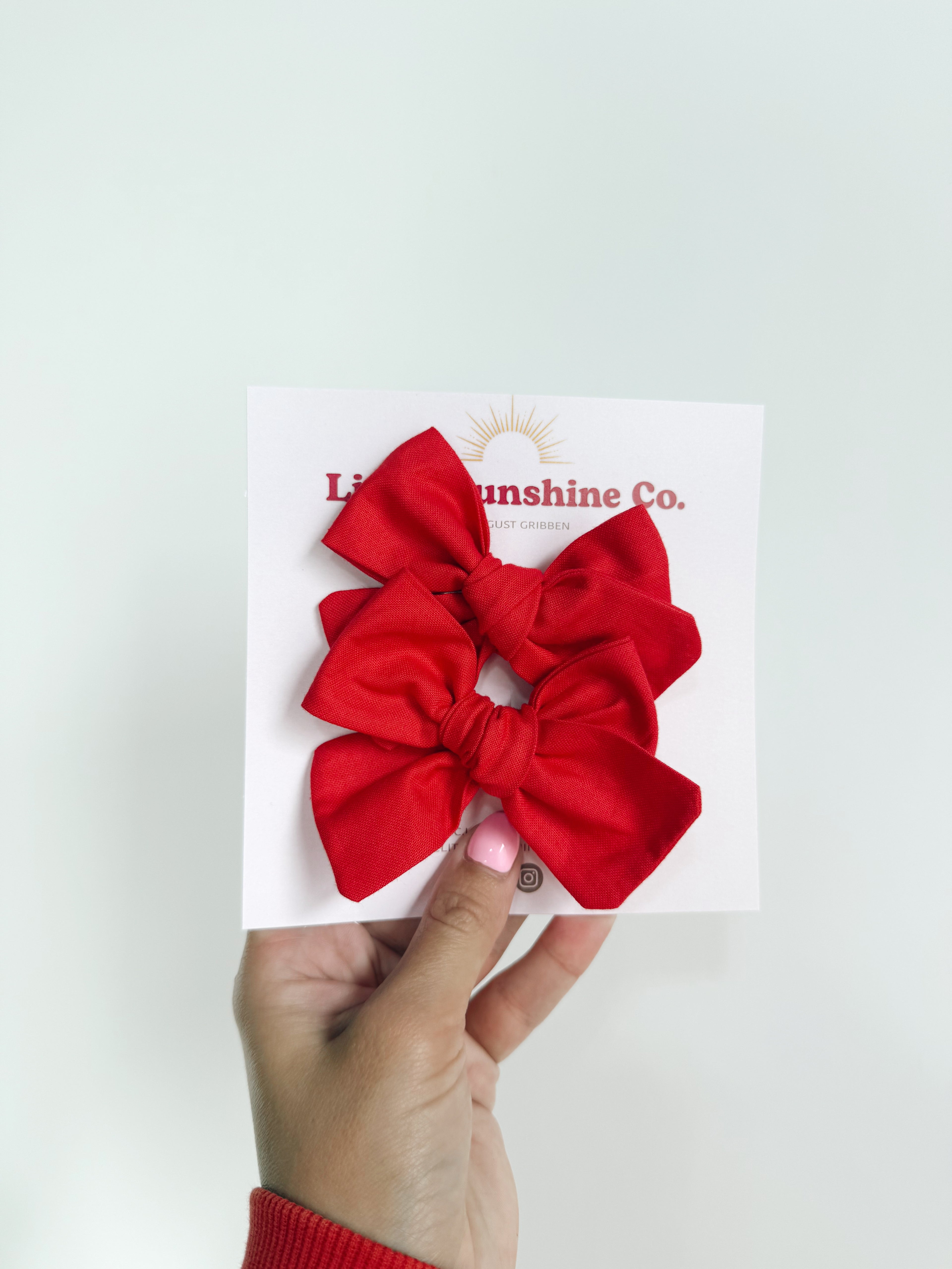 Red Pinwheel Bows