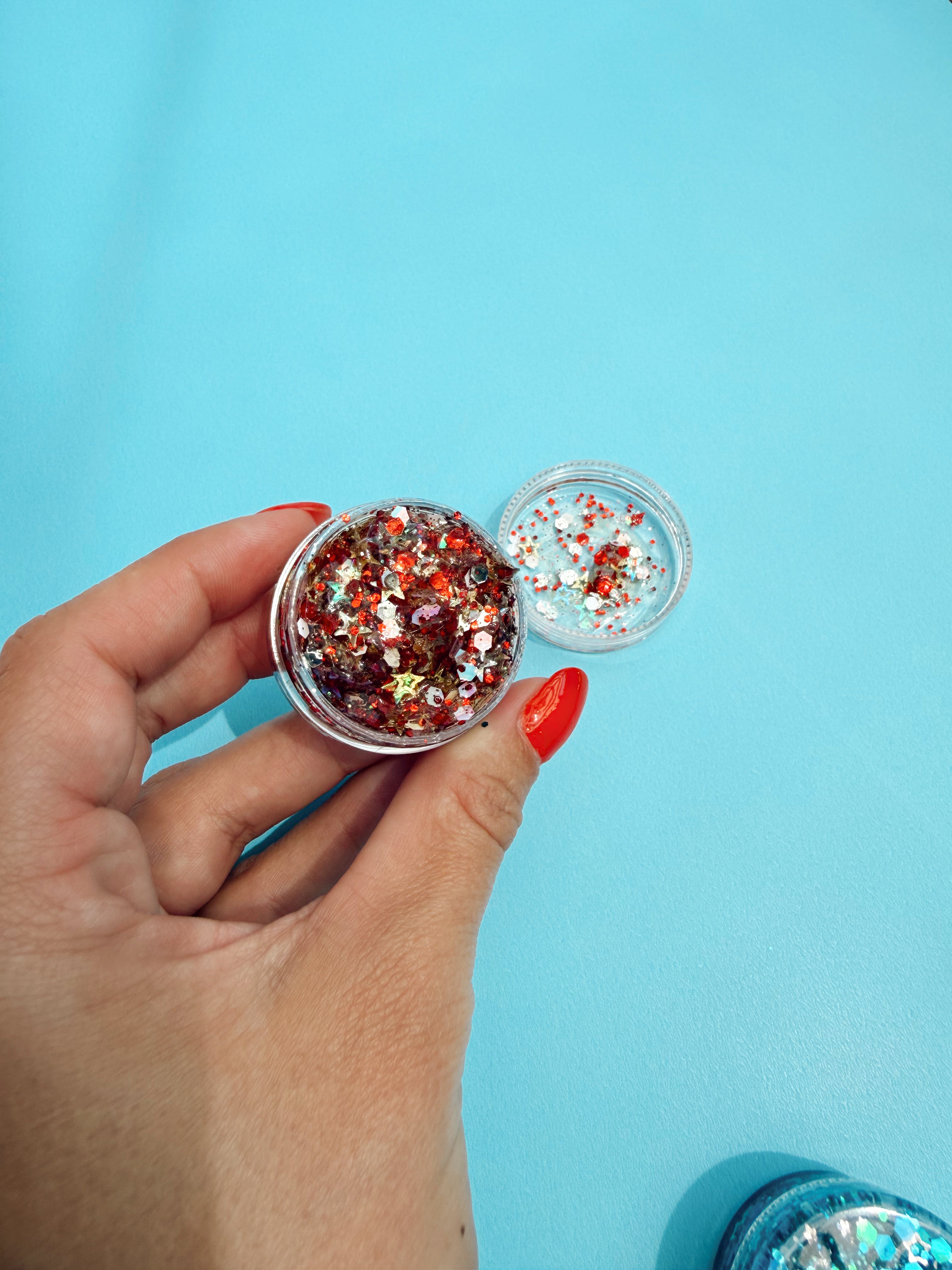 Red & Gold Stars Hair Glitter ✨