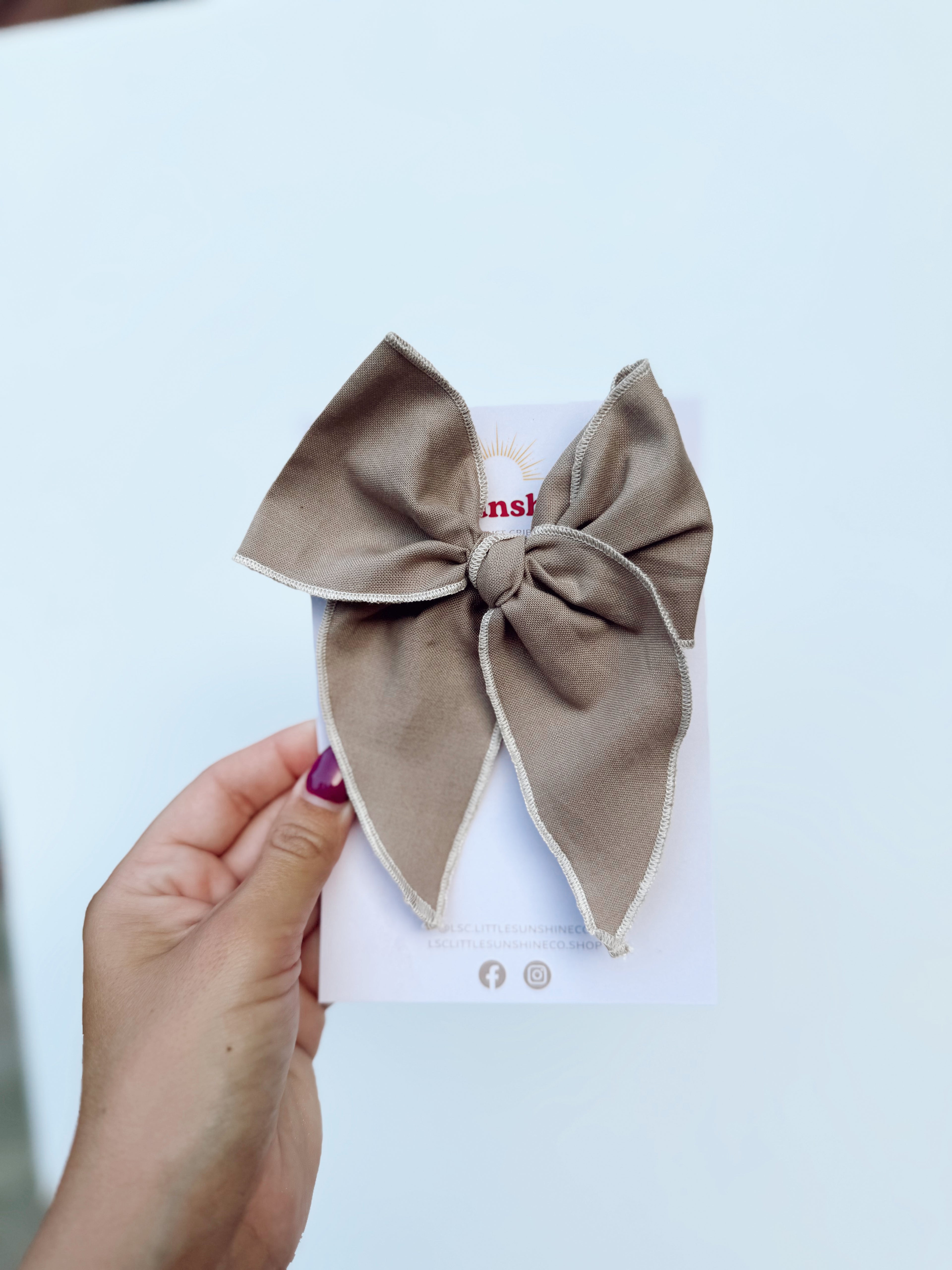 Taupe Hair Bows 🤎
