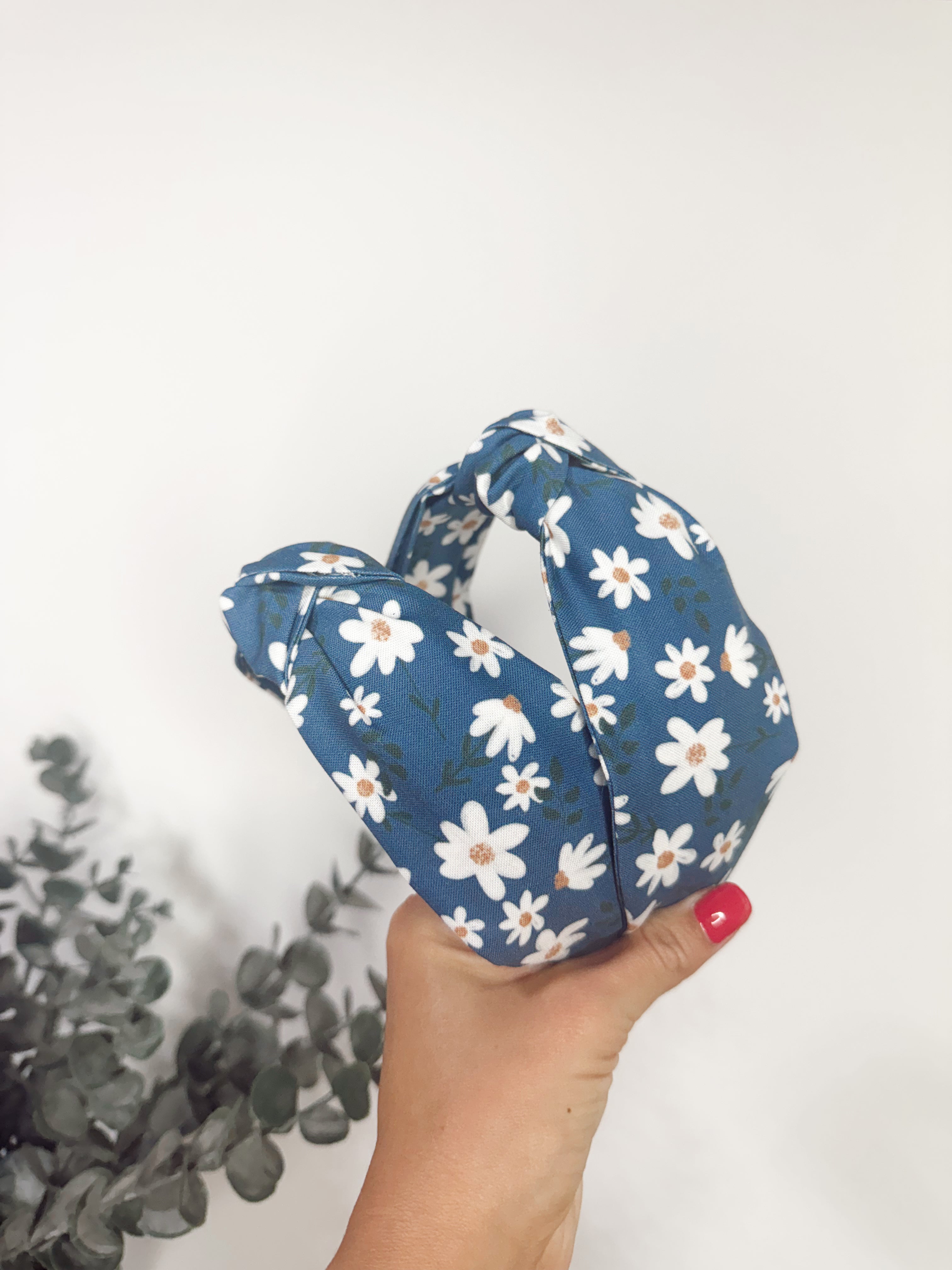 Lake Day Daisy Knotted Headbands