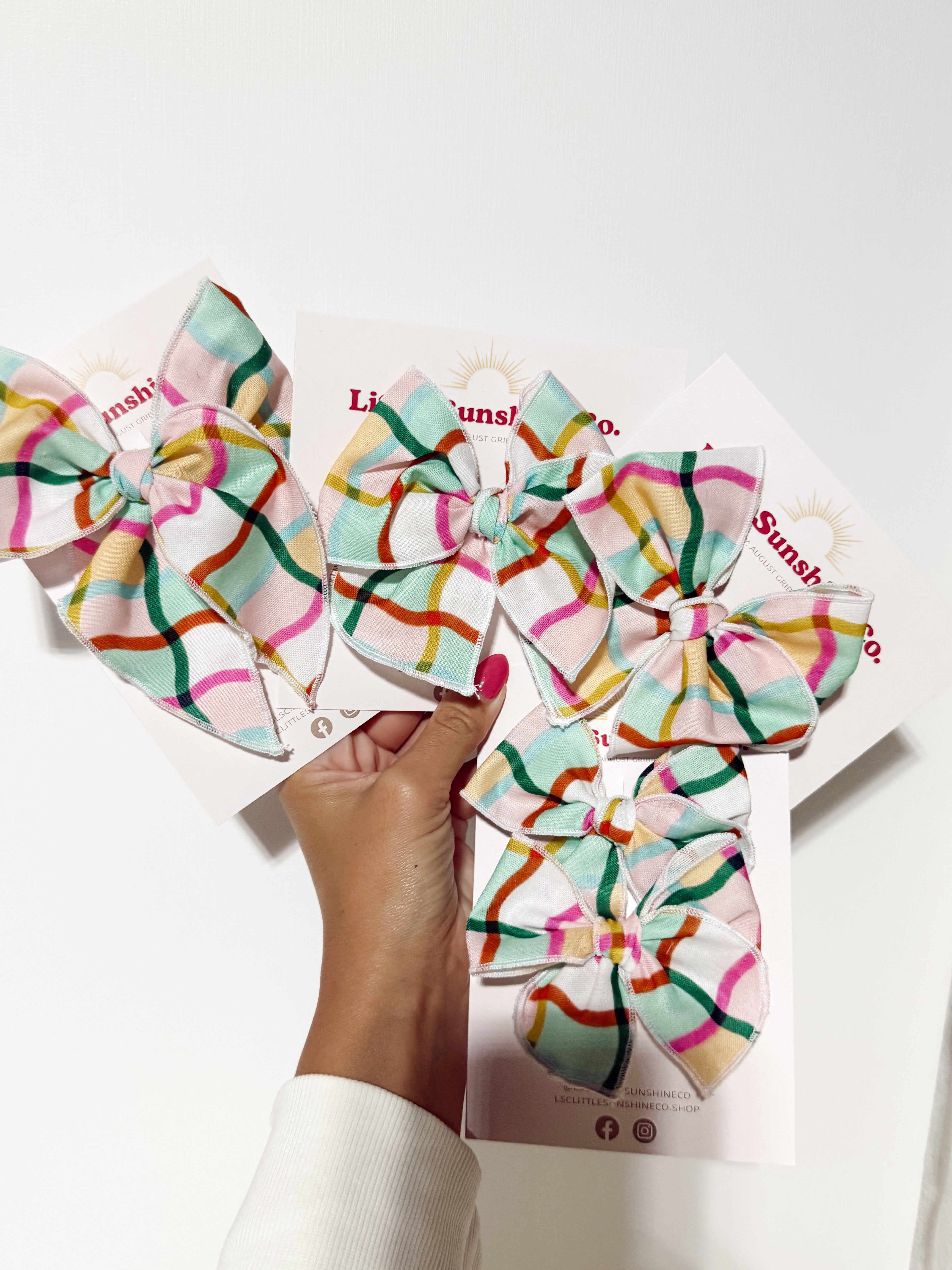 Endless Summer Hair Bows ⭐️