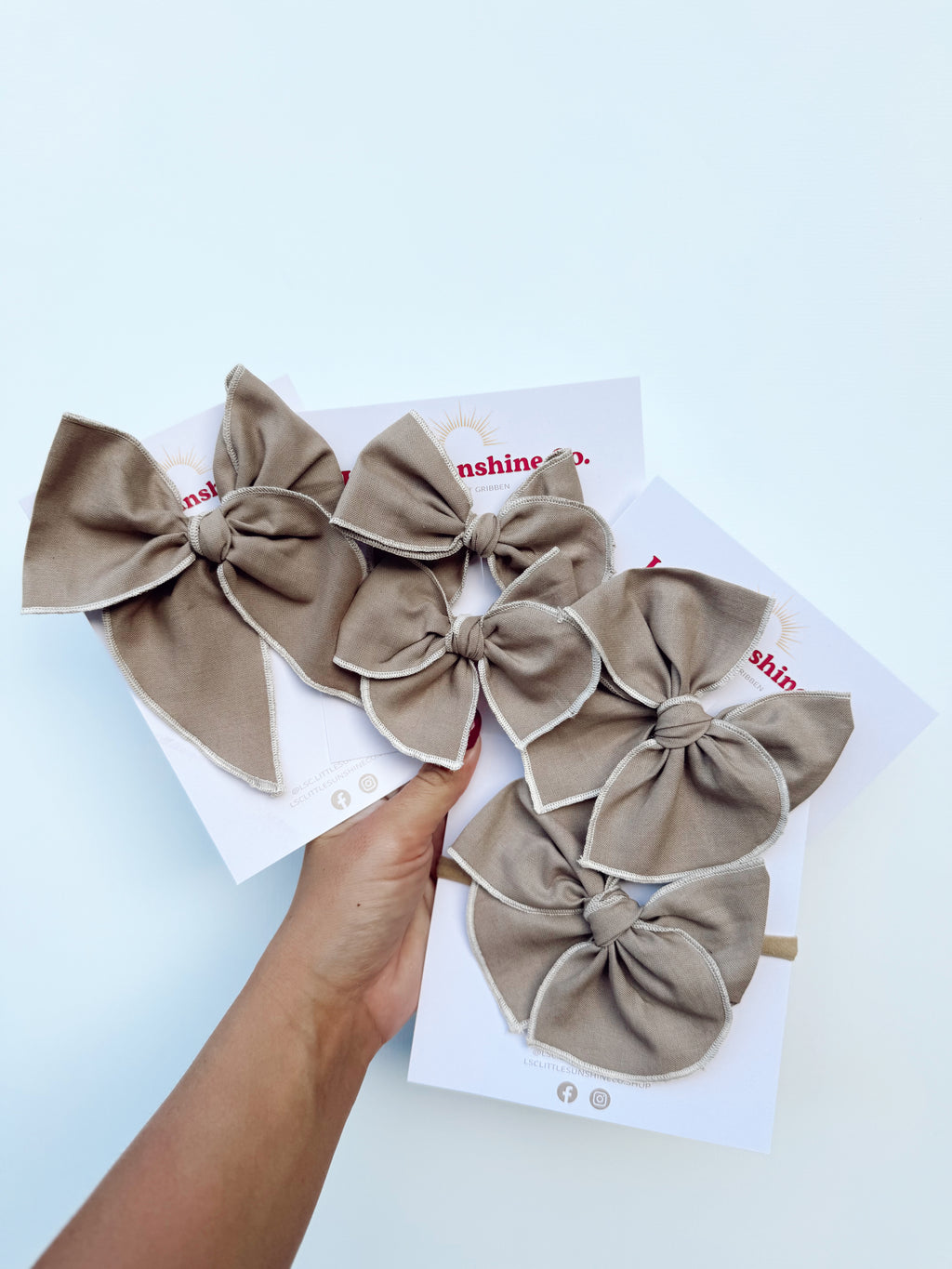 Taupe Hair Bows 🤎
