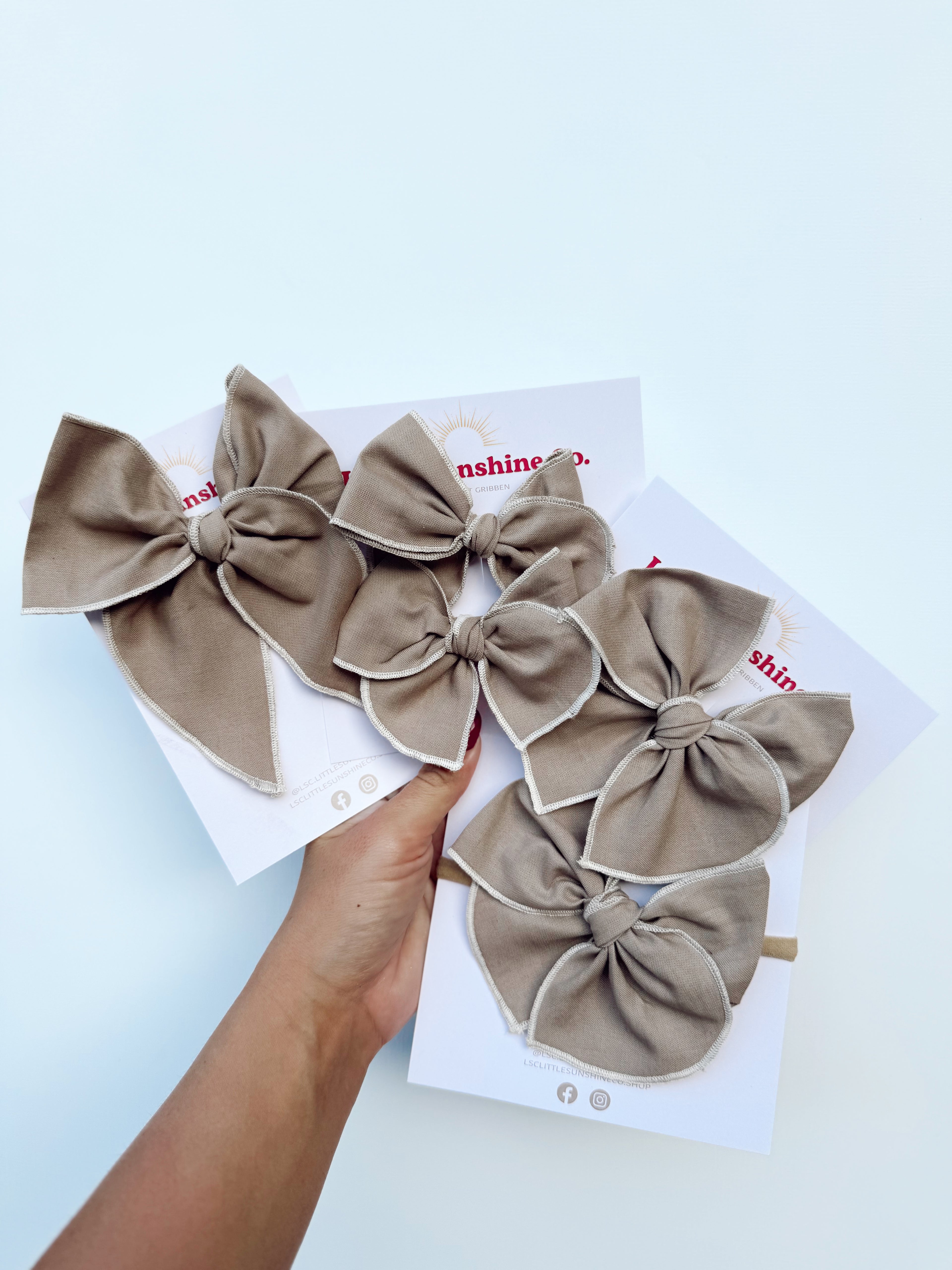 Taupe Hair Bows 🤎