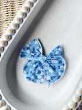 Blue Floral - Medium Clip